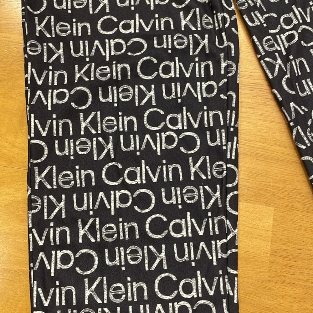 Calvin Klein Girls Pajama Bottoms Loungewear Large 10/12 Navy and White